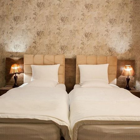 Issam Hotel&Spa Şǝki Buitenkant foto