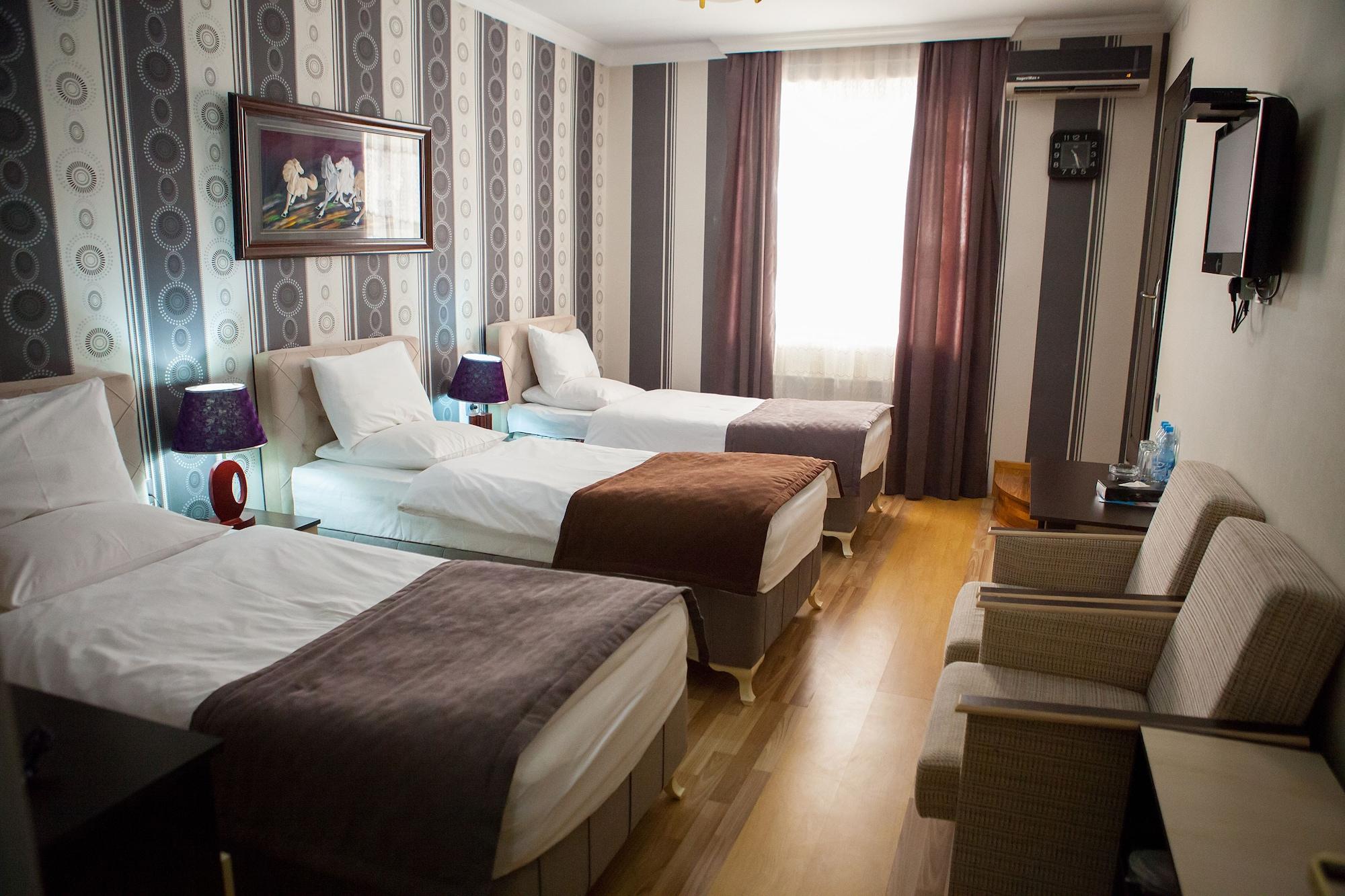 Issam Hotel&Spa Şǝki Buitenkant foto