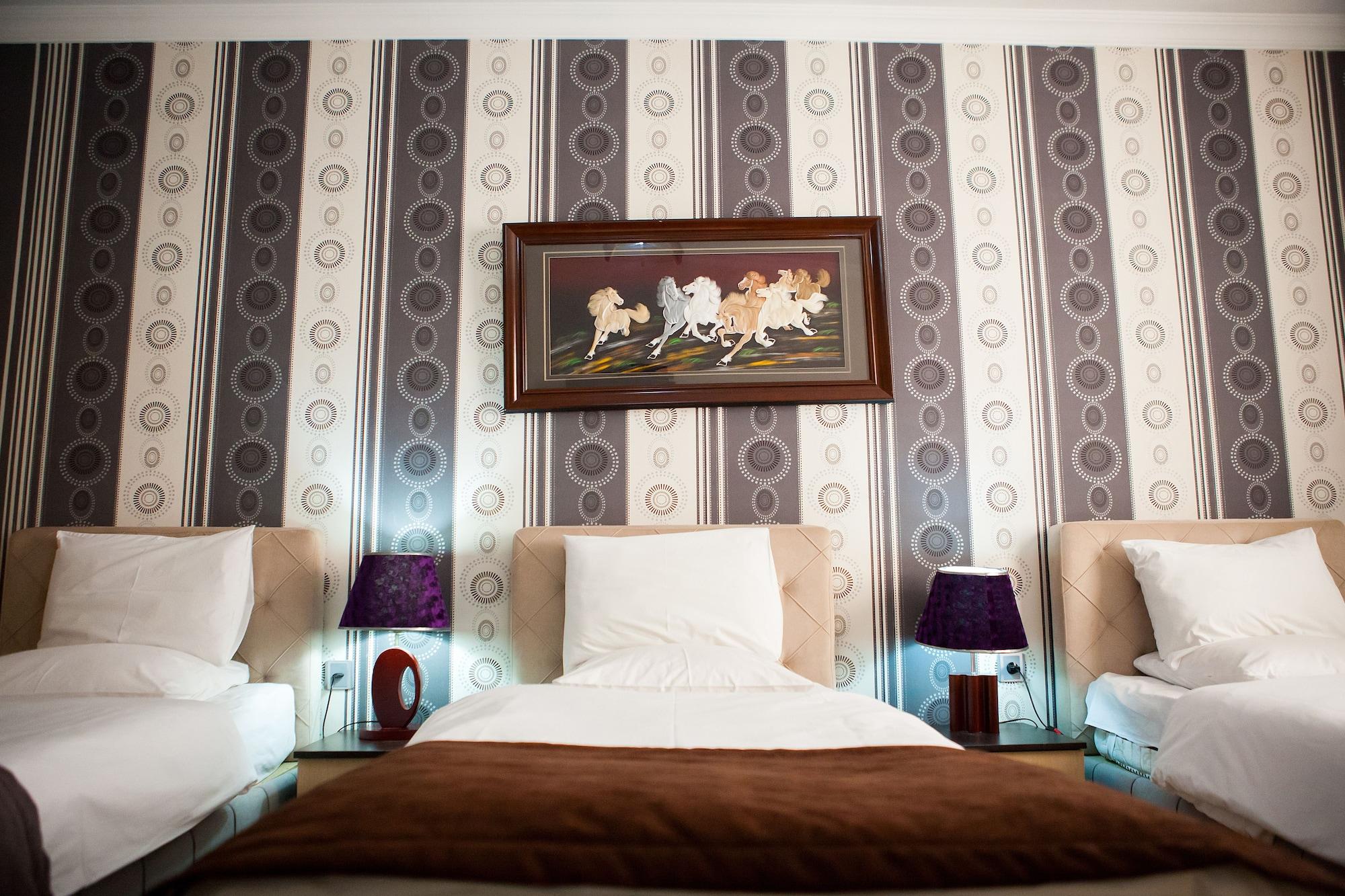 Issam Hotel&Spa Şǝki Buitenkant foto