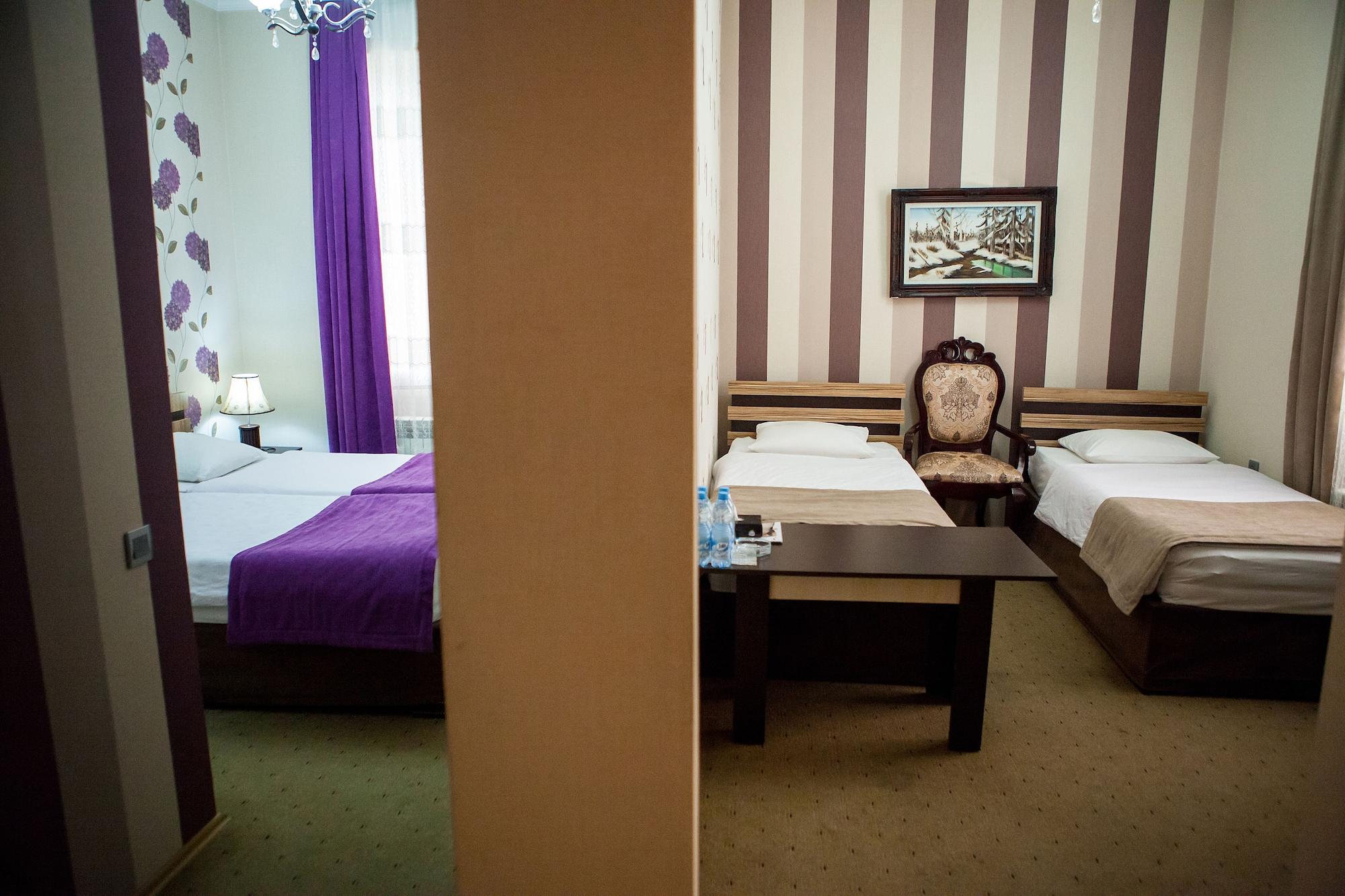 Issam Hotel&Spa Şǝki Buitenkant foto