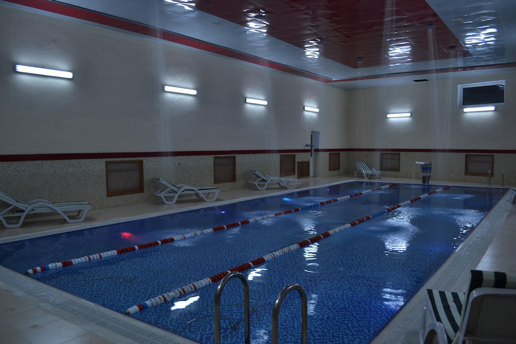 Issam Hotel&Spa Şǝki Buitenkant foto