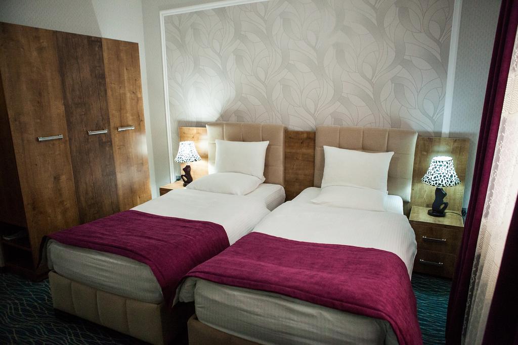 Issam Hotel&Spa Şǝki Buitenkant foto