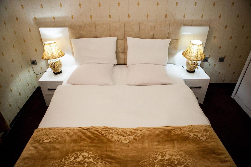 Issam Hotel&Spa Şǝki Buitenkant foto