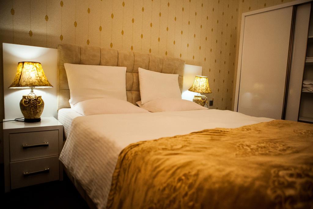 Issam Hotel&Spa Şǝki Buitenkant foto