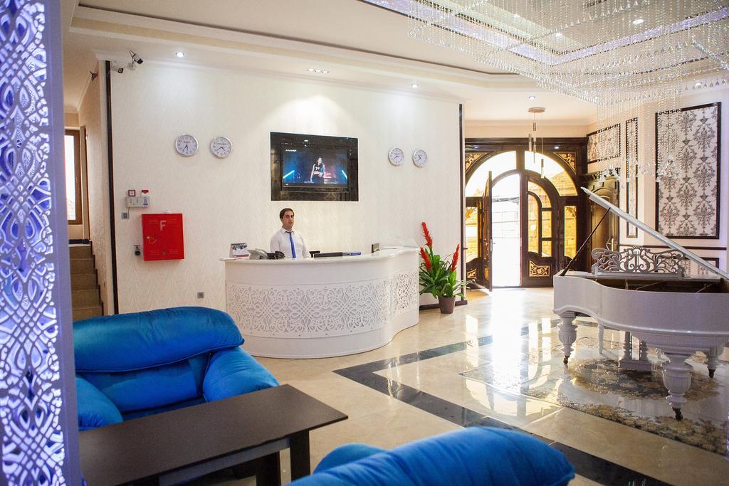 Issam Hotel&Spa Şǝki Buitenkant foto
