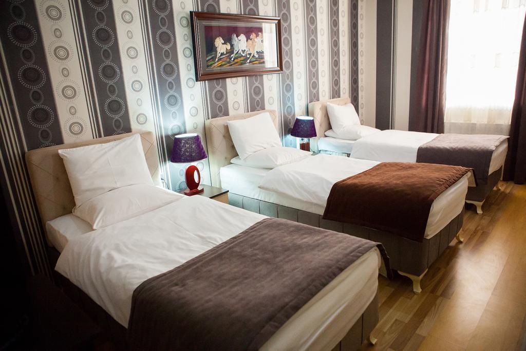 Issam Hotel&Spa Şǝki Buitenkant foto
