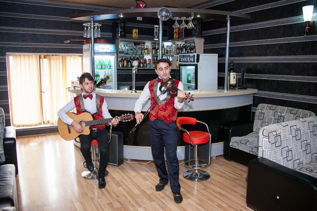 Issam Hotel&Spa Şǝki Buitenkant foto